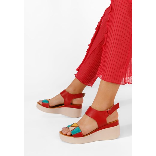 Czerwone sandały na koturnie skórzane Lauria ze sklepu Zapatos w kategorii Sandały damskie - zdjęcie 165298649
