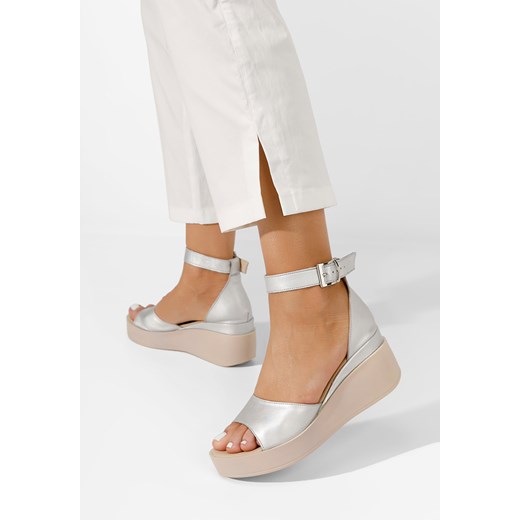 Srebrne sandały na platformie skórzane Salegia ze sklepu Zapatos w kategorii Sandały damskie - zdjęcie 165298856