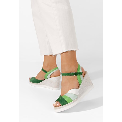 Zielone sandały na koturnie skórzane Irvina ze sklepu Zapatos w kategorii Sandały damskie - zdjęcie 165299509
