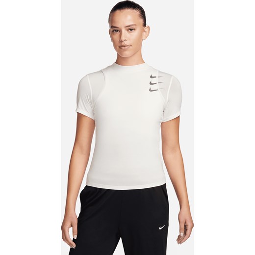 Damska koszulka z krótkim rękawem do biegania Nike Dri-FIT ADV Running Division - Brązowy ze sklepu Nike poland w kategorii Bluzki damskie - zdjęcie 165316799