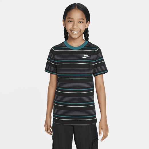 T-shirt dla dużych dzieci Nike Sportswear - Czerń Nike S Nike poland
