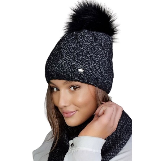 Wełniana czapka damska w kolorze czarnym merino wool FREZJA, Kolor czarny, Rozmiar one size, KAMEA ze sklepu Primodo w kategorii Czapki zimowe damskie - zdjęcie 165369188