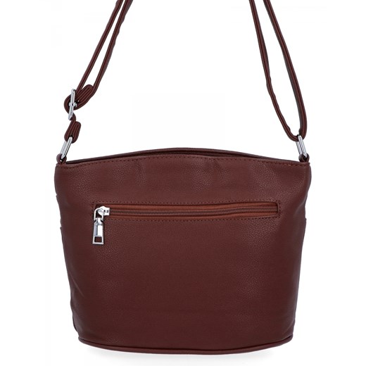 Listonoszka Herisson na wakacje na ramię 