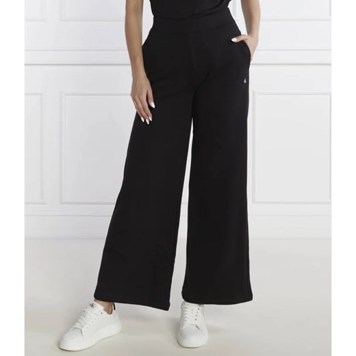 CALVIN KLEIN JEANS Spodnie dresowe | Relaxed fit ze sklepu Gomez Fashion Store w kategorii Spodnie damskie - zdjęcie 165586717