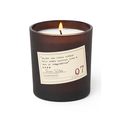 Paddywax świeca zapachowa sojowa Library Oscar Wilde 170 g ze sklepu ANSWEAR.com w kategorii Świece i dyfuzory - zdjęcie 165598575