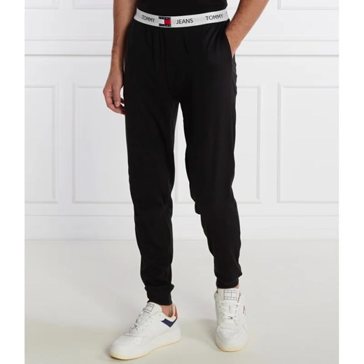 Tommy Hilfiger Spodnie jogger | Regular Fit ze sklepu Gomez Fashion Store w kategorii Spodnie męskie - zdjęcie 165622178