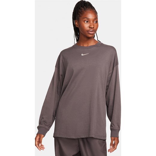 Damski T-shirt z długim rękawem Nike Sportswear - Brązowy ze sklepu Nike poland w kategorii Bluzki damskie - zdjęcie 165632747