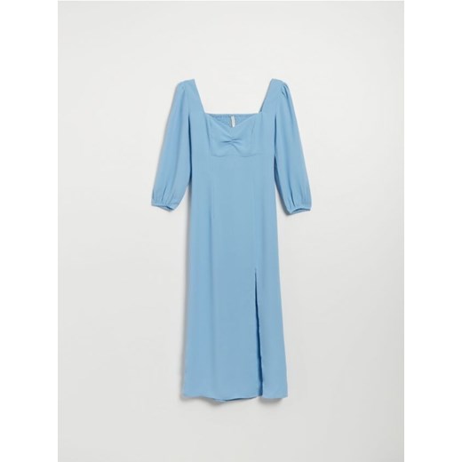 Gładka sukienka midi z bufiastym rękawem błękitna House XS House