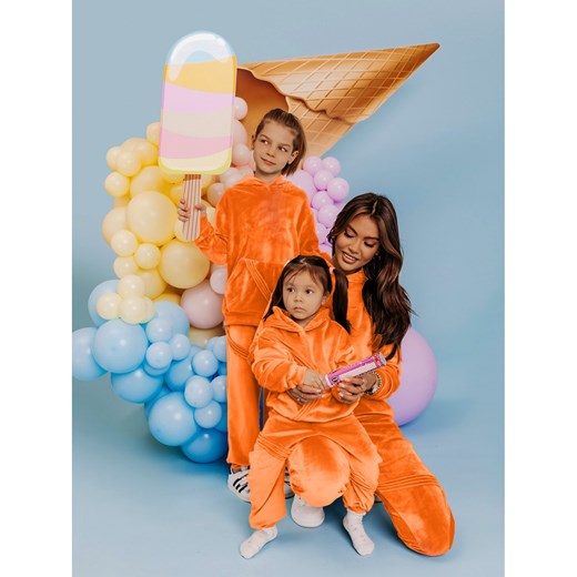 Welurowy dres dziecięcy WINKI - orange ze sklepu magmac.pl w kategorii Dresy dziewczęce - zdjęcie 165653636