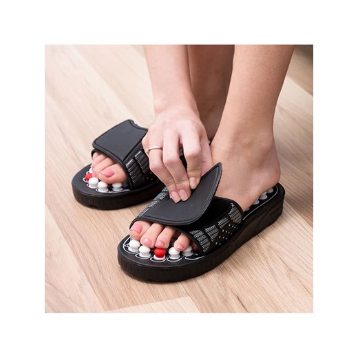 InnovaGoods Kapcie do masażu stóp w kolorze czarnym Innovagoods onesize Limango Polska okazja