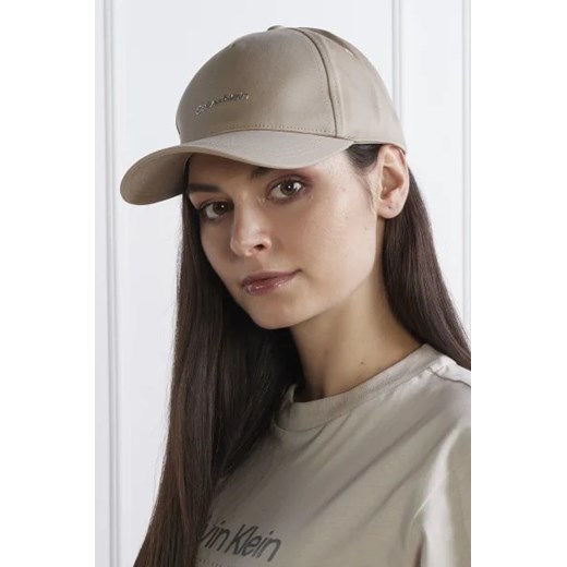 Calvin Klein czapka z daszkiem damska 