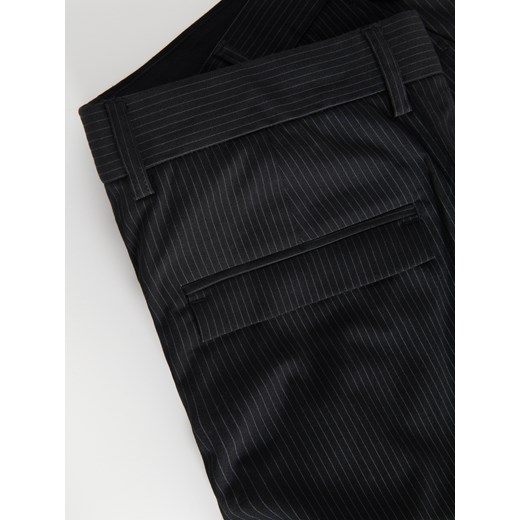 Spodnie męskie Reserved czarne z tkaniny 