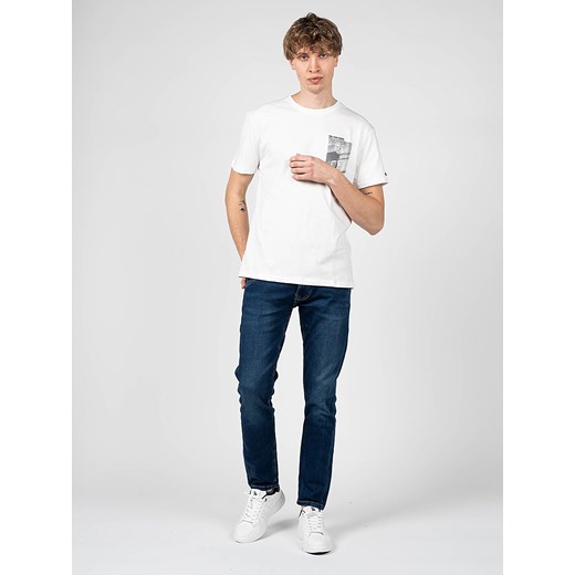 Pepe Jeans T-shirt "Shye" | PM508495 | Shye | Mężczyzna | Biały ze sklepu ubierzsie.com w kategorii T-shirty męskie - zdjęcie 165687897