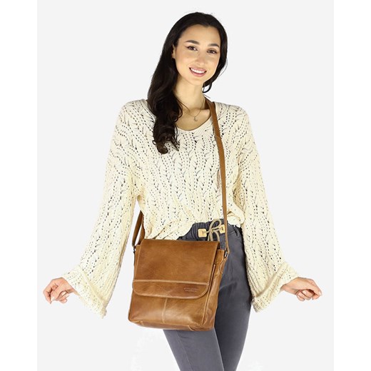 Torebka crossbody skórzana listonoszka z klapką przez ramię - MARCO MAZZINI brąz uniwersalny wyprzedaż Verostilo