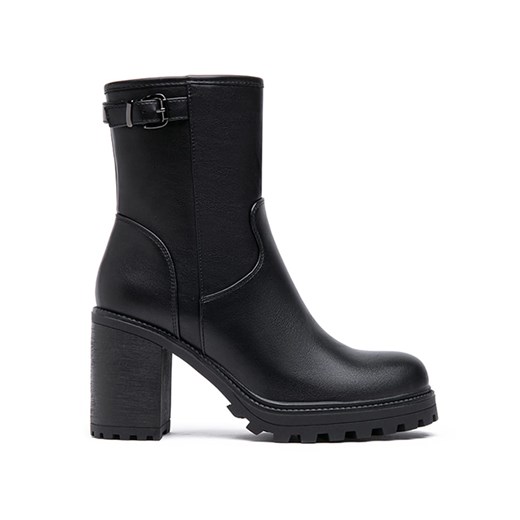 Foreverfolie Botki w kolorze czarnym ze sklepu Limango Polska w kategorii Botki - zdjęcie 165786679