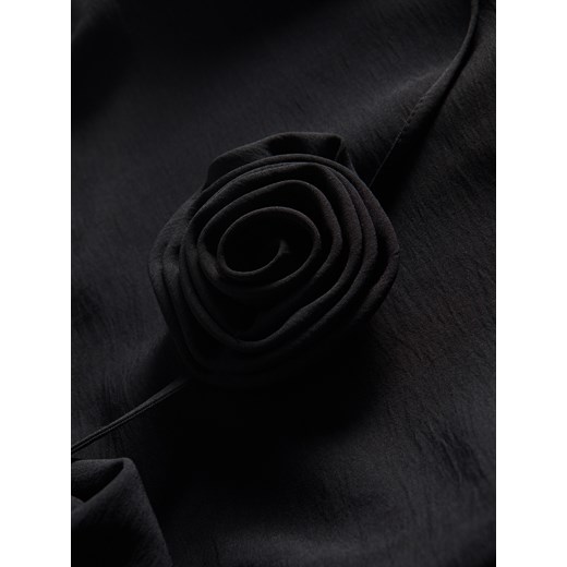 Reserved - Bluzka z wiązaną aplikacją na szyi - czarny Reserved L Reserved