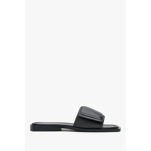 Estro: Miękkie czarne klapki damskie na płaskim obcasie ze sklepu Estro w kategorii Klapki damskie - zdjęcie 165803185