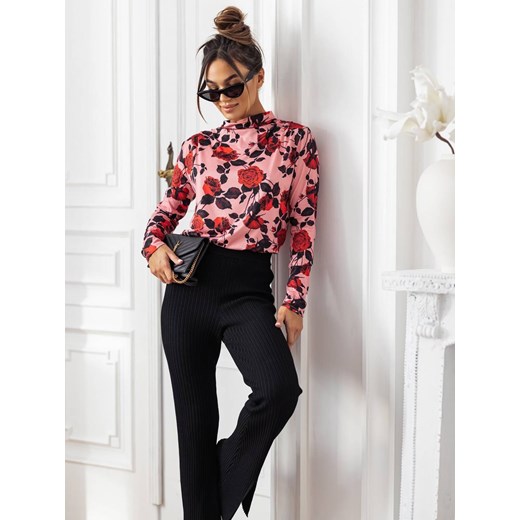 BLUZKA Z MOTYWEM KWIATÓW- RÓŻOWA Olika S olika.com.pl