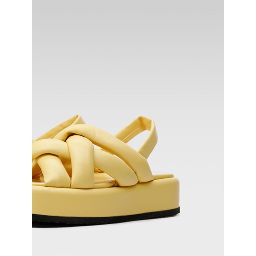 Badura Skórzane sandały w kolorze żółtym 36 promocja Limango Polska