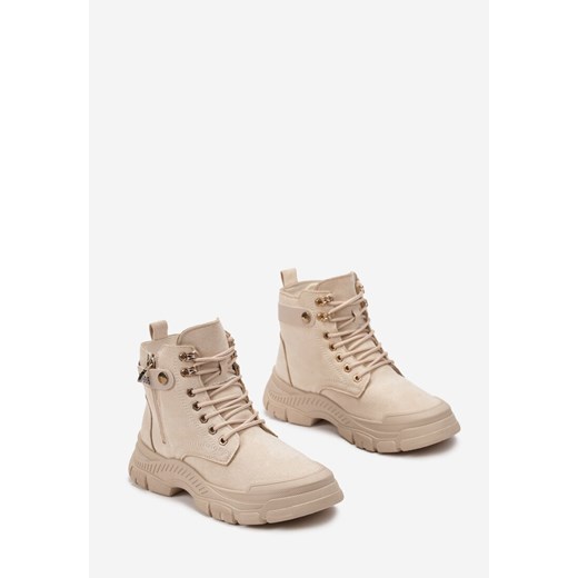 Ciemnobeżowe Sznurowane Traperki na Płaskiej Podeszwie z Przeszyciami i Ozdobnym 40 promocja born2be.pl