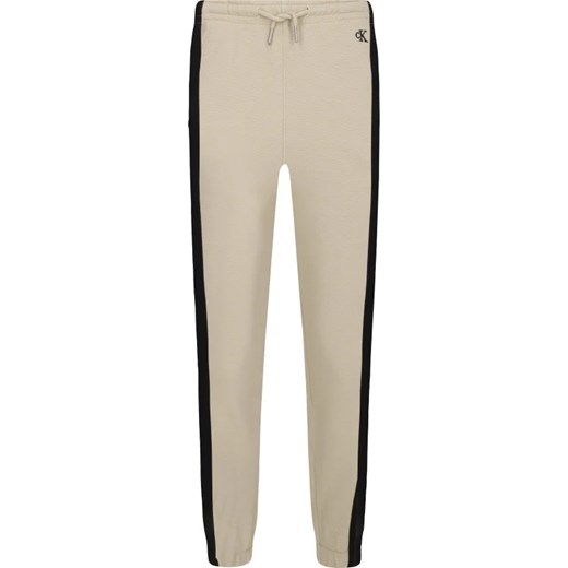 CALVIN KLEIN JEANS Spodnie dresowe | Regular Fit ze sklepu Gomez Fashion Store w kategorii Spodnie chłopięce - zdjęcie 166001726