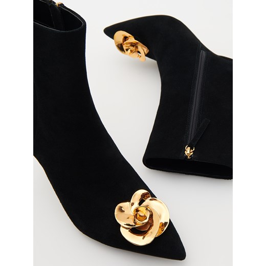 Reserved - Skórzane botki ze złotym detalem - czarny Reserved 40 Reserved