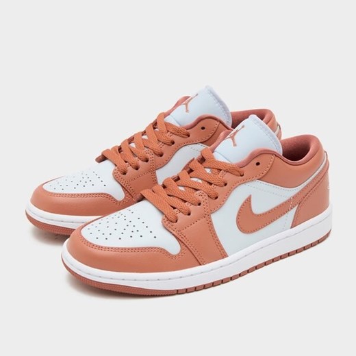 Buty sportowe damskie Nike na wiosnę wiązane