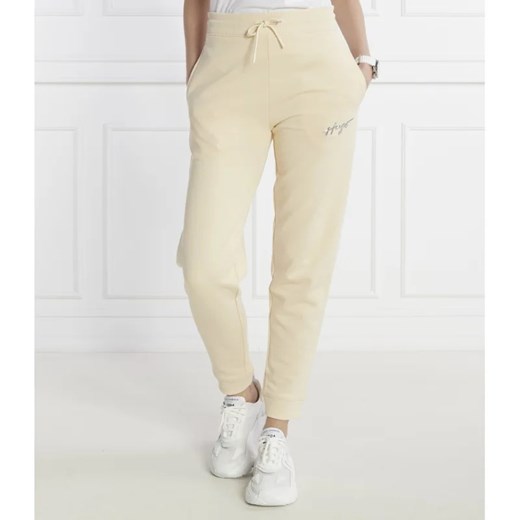 HUGO Spodnie dresowe Easy Jogger 3 | Relaxed fit ze sklepu Gomez Fashion Store w kategorii Spodnie damskie - zdjęcie 166027185