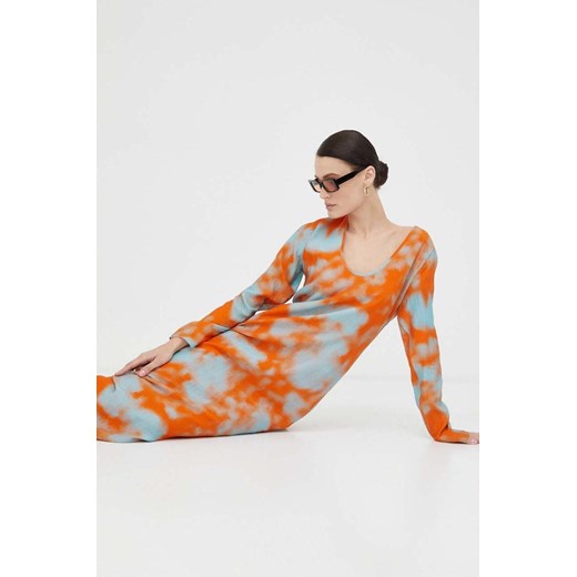 Samsoe Samsoe sukienka kolor pomarańczowy maxi prosta ze sklepu PRM w kategorii Sukienki - zdjęcie 166042637