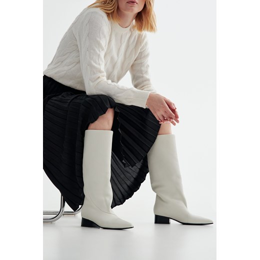 Estro: Białe kozaki damskie z szeroką cholewą ze skóry naturalnej Estro 38 okazja Estro