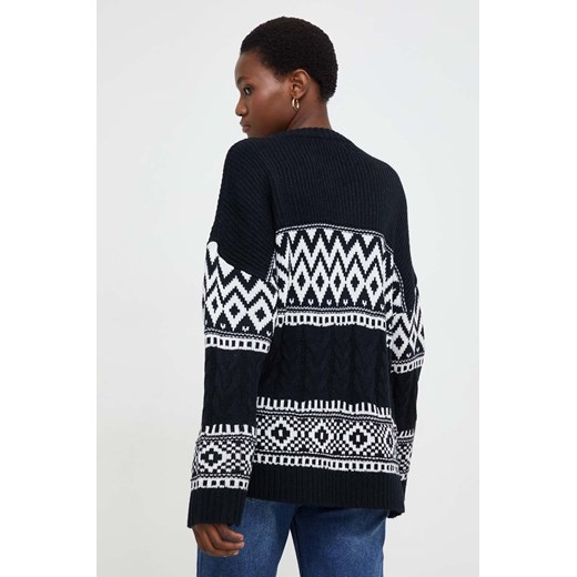 Sweter damski Answear Lab czarny z okrągłym dekoltem z napisami