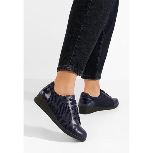 Granatowe sneakersy damskie Liomesa ze sklepu Zapatos w kategorii Półbuty damskie - zdjęcie 166116147