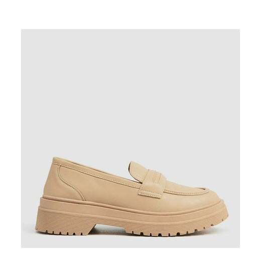 Loafersy damskie Cropp 6213M-80X 37 24 cm Beżowe (5904620384296). Loafersy Cropp 37 wyprzedaż Rozetka.pl