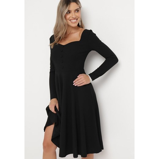 Czarna Rozkloszowana Sukienka Midi z Ozdobnymi Guzikami Aramita ze sklepu Born2be Odzież w kategorii Sukienki - zdjęcie 166141038