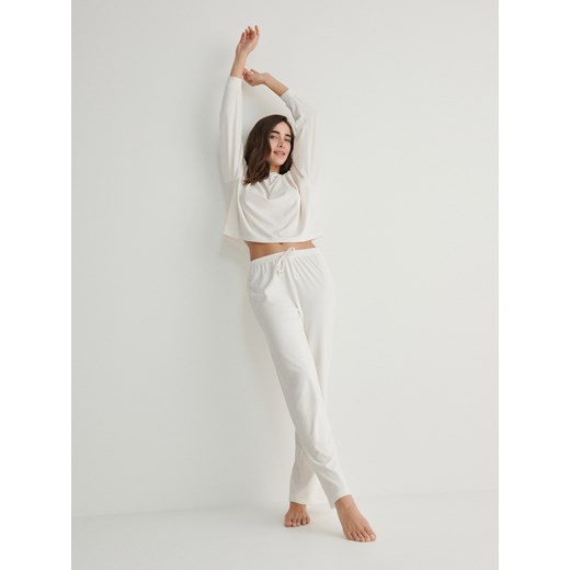 Reserved - Dwuczęściowa piżama - złamana biel ze sklepu Reserved w kategorii Piżamy damskie - zdjęcie 166159728
