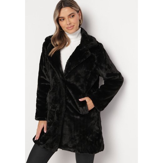 Czarny Futrzany Płaszcz Jednorzędowy Salida ze sklepu Born2be Odzież w kategorii Płaszcze damskie - zdjęcie 166167596