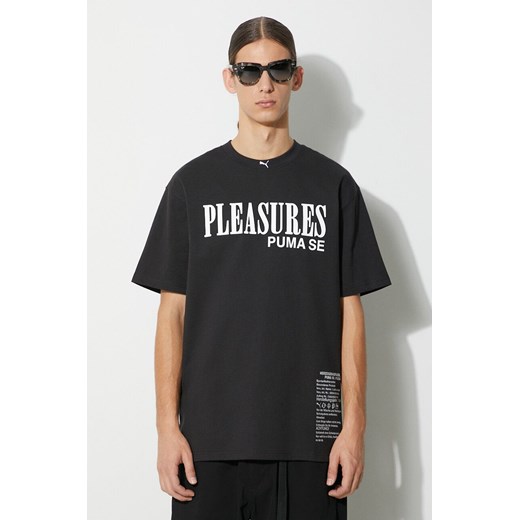 Puma t-shirt bawełniany PUMA x PLEASURES Typo Tee męski kolor czarny z nadrukiem 620878 ze sklepu PRM w kategorii T-shirty męskie - zdjęcie 166191696