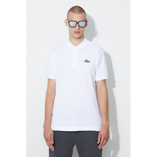 Lacoste polo bawełniane x Netflix kolor biały z aplikacją ze sklepu PRM w kategorii T-shirty męskie - zdjęcie 166192007