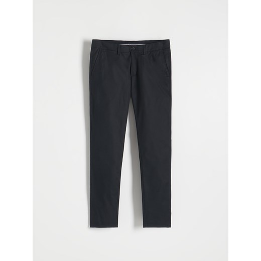Reserved - Spodnie chino slim fit - czarny ze sklepu Reserved w kategorii Spodnie męskie - zdjęcie 166199145