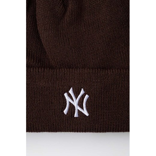 47brand czapka New York Yankees Randle kolor brązowy z grubej dzianiny ONE ANSWEAR.com