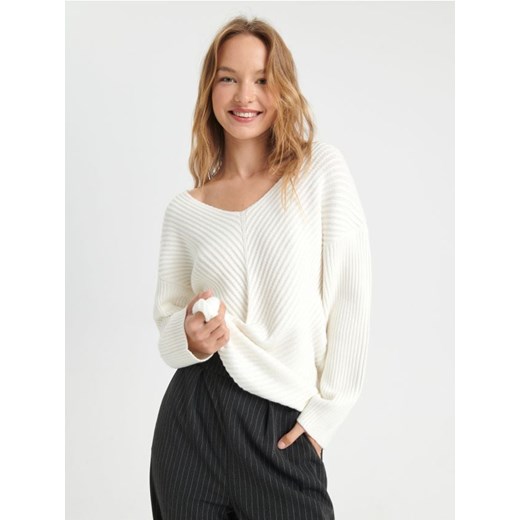Sinsay - Sweter w prążki - kremowy ze sklepu Sinsay w kategorii Swetry damskie - zdjęcie 166258117