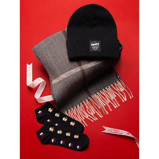 Zestaw prezentowy dla niego - brązowo/kremowy szalik + czarna zimowa czapka + skarpety we wzory Z67 ze sklepu ombre w kategorii Dodatki męskie - zdjęcie 166265195