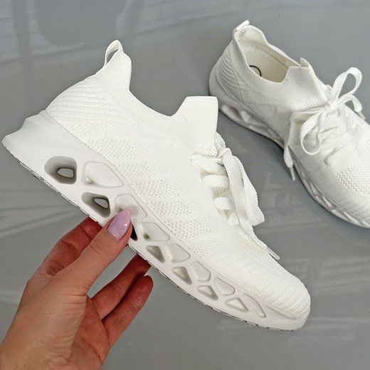 Białe sportowe buty damskie McKeylor 8695 Mckeylor 36 okazyjna cena suzana.pl