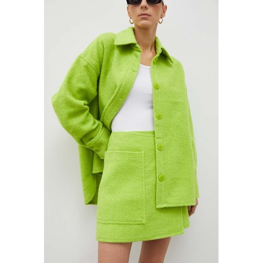 Samsoe Samsoe spódnica z domieszką wełny INEZ kolor zielony mini prosta F23400012 ze sklepu ANSWEAR.com w kategorii Spódnice - zdjęcie 166389228