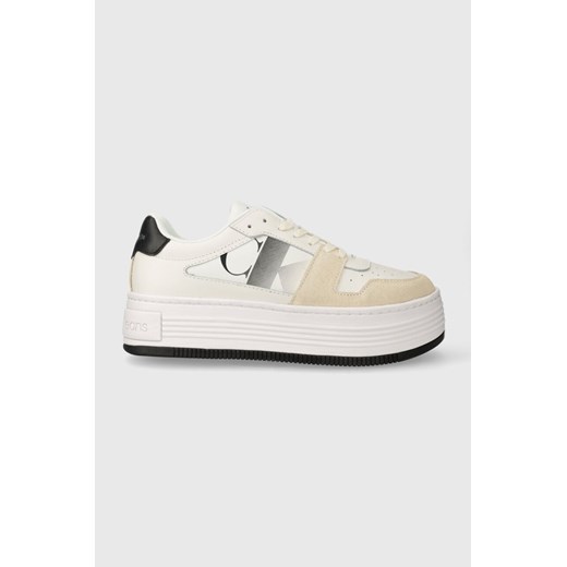 Calvin Klein Jeans sneakersy BOLD FLATF LOW LACE MIX NBS SAT kolor biały YW0YW01308 ze sklepu ANSWEAR.com w kategorii Buty sportowe damskie - zdjęcie 166463216