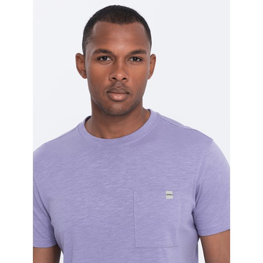 Dzianinowy T-shirt męski z naszytą kieszonką - fioletowy V1 S1621 ze sklepu ombre w kategorii T-shirty męskie - zdjęcie 166472425