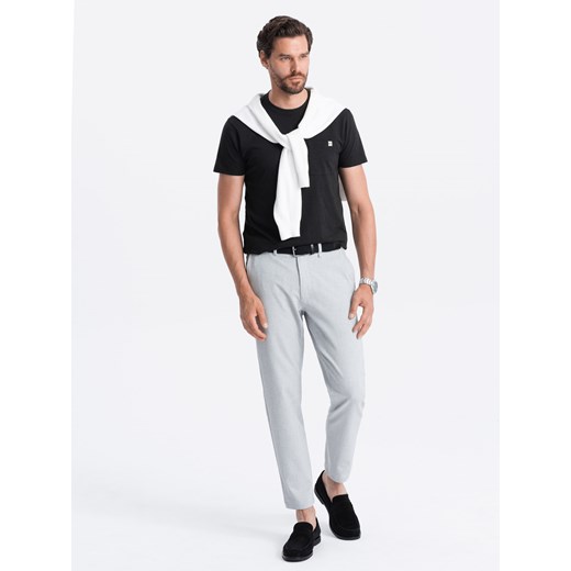 Dzianinowy T-shirt męski z naszytą kieszonką - czarny V5 S1621 L wyprzedaż ombre