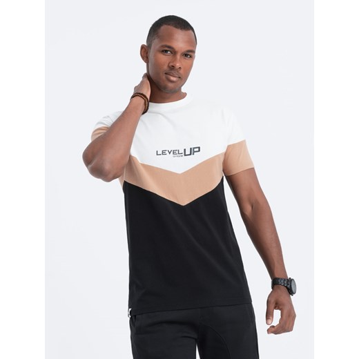 T-shirt męski bawełniany trójkolorowy z logo - czarno-brązowy V3 S1747 ze sklepu ombre w kategorii T-shirty męskie - zdjęcie 166472509