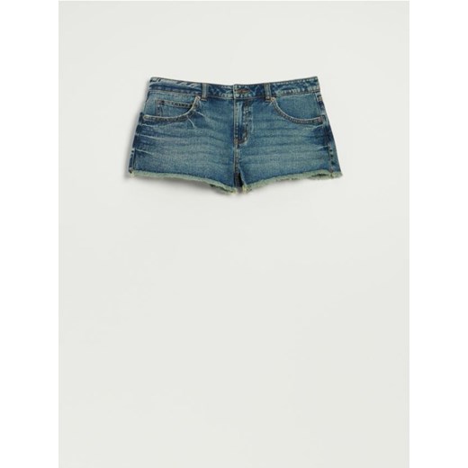 Krótkie szorty jeansowe z niskim stanem House 40 promocja House