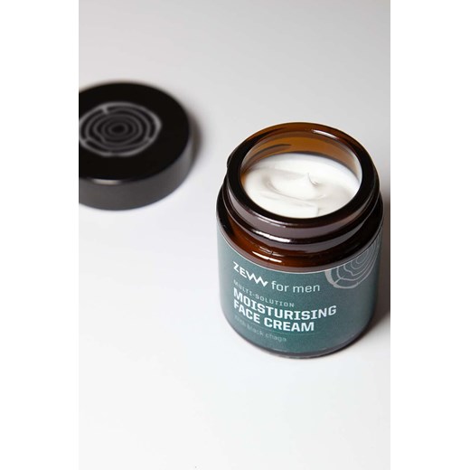 ZEW for men krem nawilżający do twarzy z czarną hubą 30 ml Zew For Men ONE ANSWEAR.com